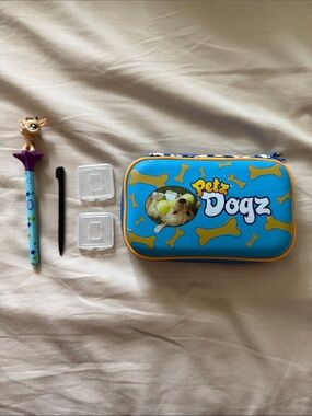 Nintendo DS Petz Dogz Carry Case with 2 Stylus & 2 Game Cases